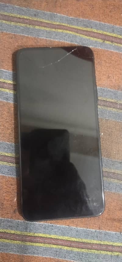 hauwei y9s 6 128 used and good Glass break h tora sa