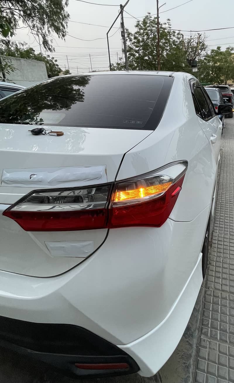 Corolla Altis 8