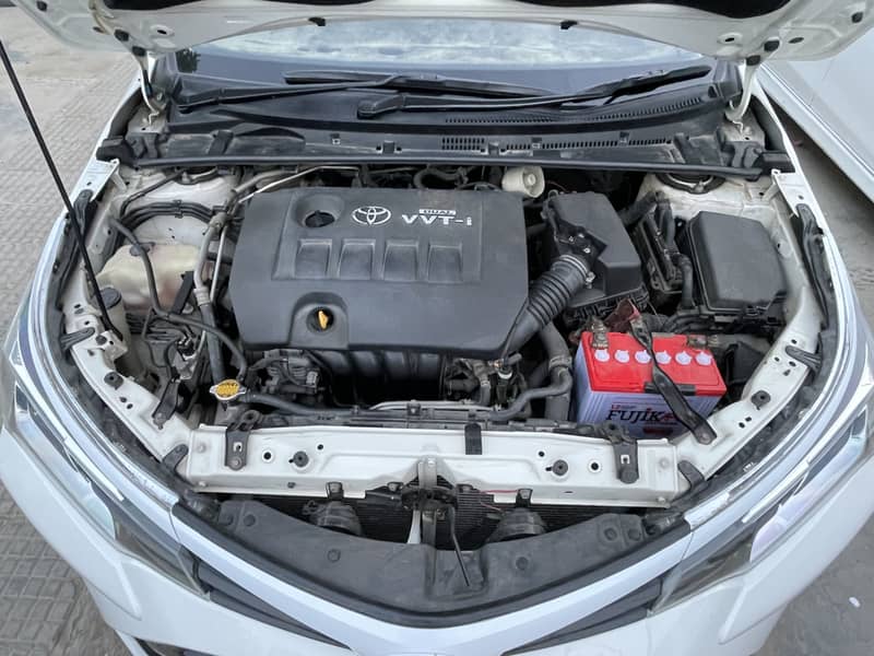 Corolla Altis 12