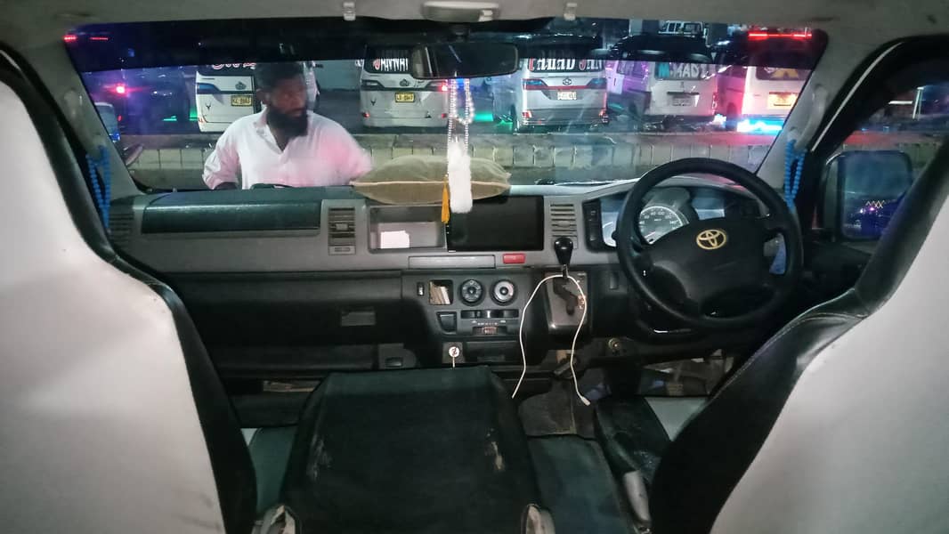 Hiace 6