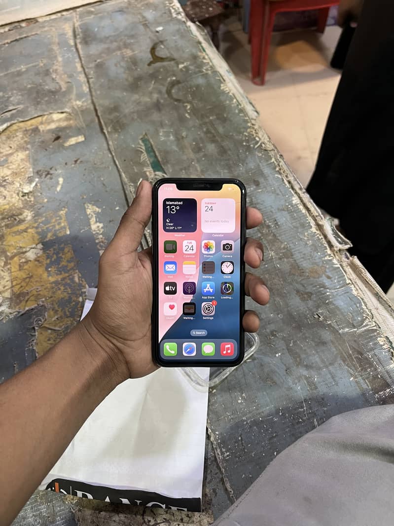 IPHONE 11 PRO 3