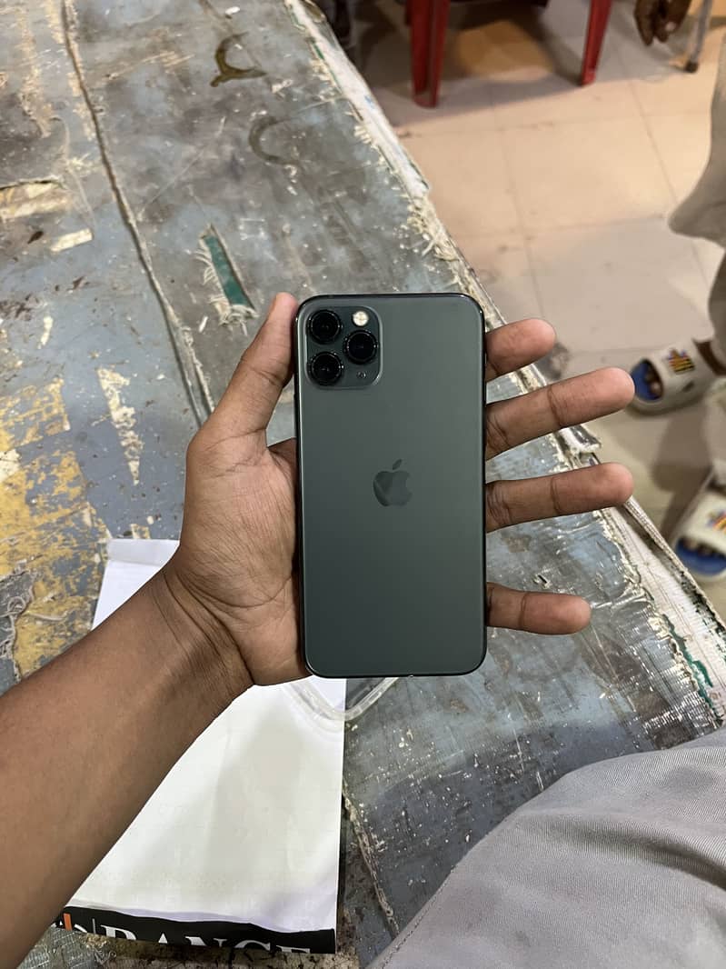 IPHONE 11 PRO 5