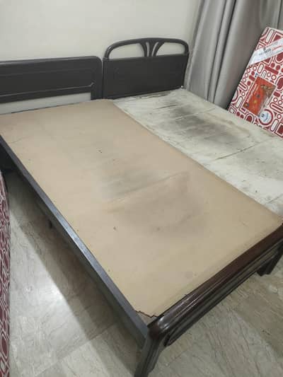 2 single beds