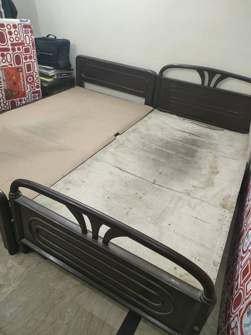 2 single beds 1
