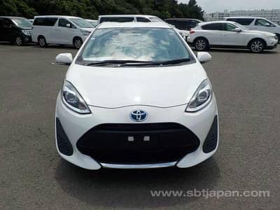 Toyota Aqua 2024 Hybrid