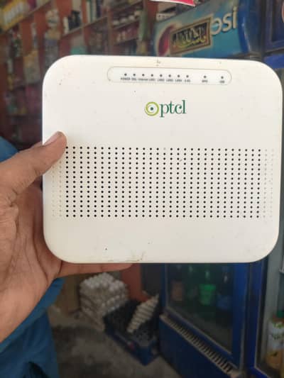 PTCL ROUTER USE LIKE NEW CONDITION