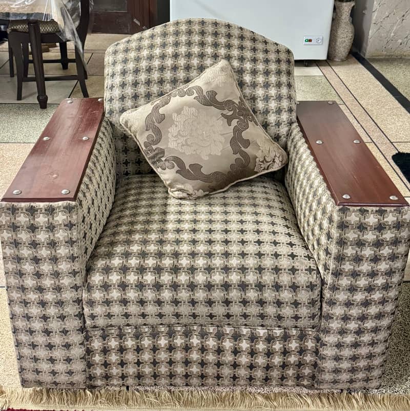 brown sofa set 0