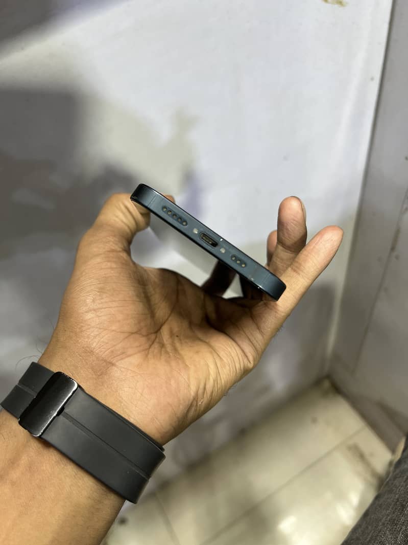 IPHONE 13 3