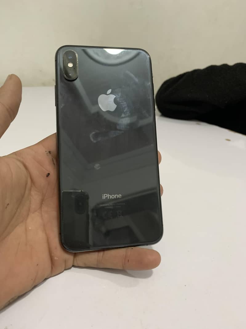 iphone xs max 4