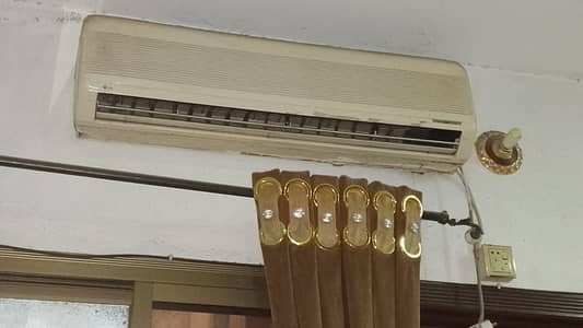 Ac working in good condition available in decent price