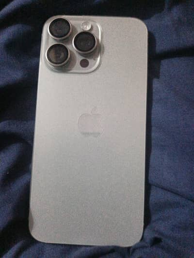 iPhone 15 Pro Max