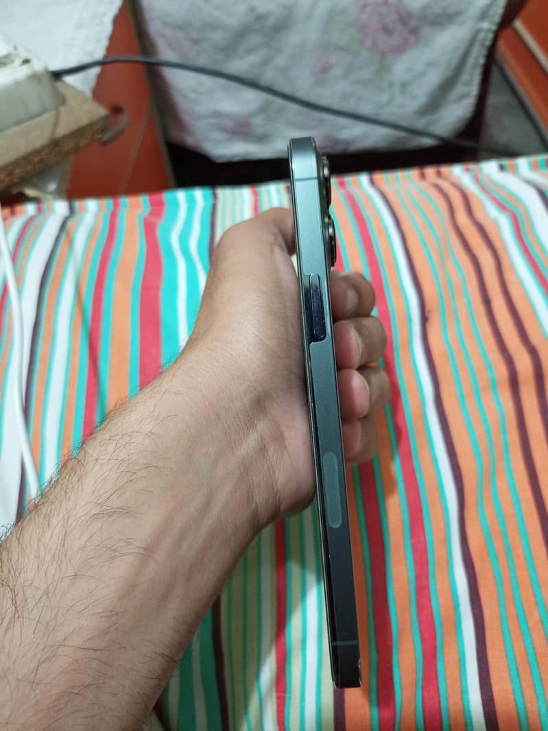 Iphone 13 pro max 4