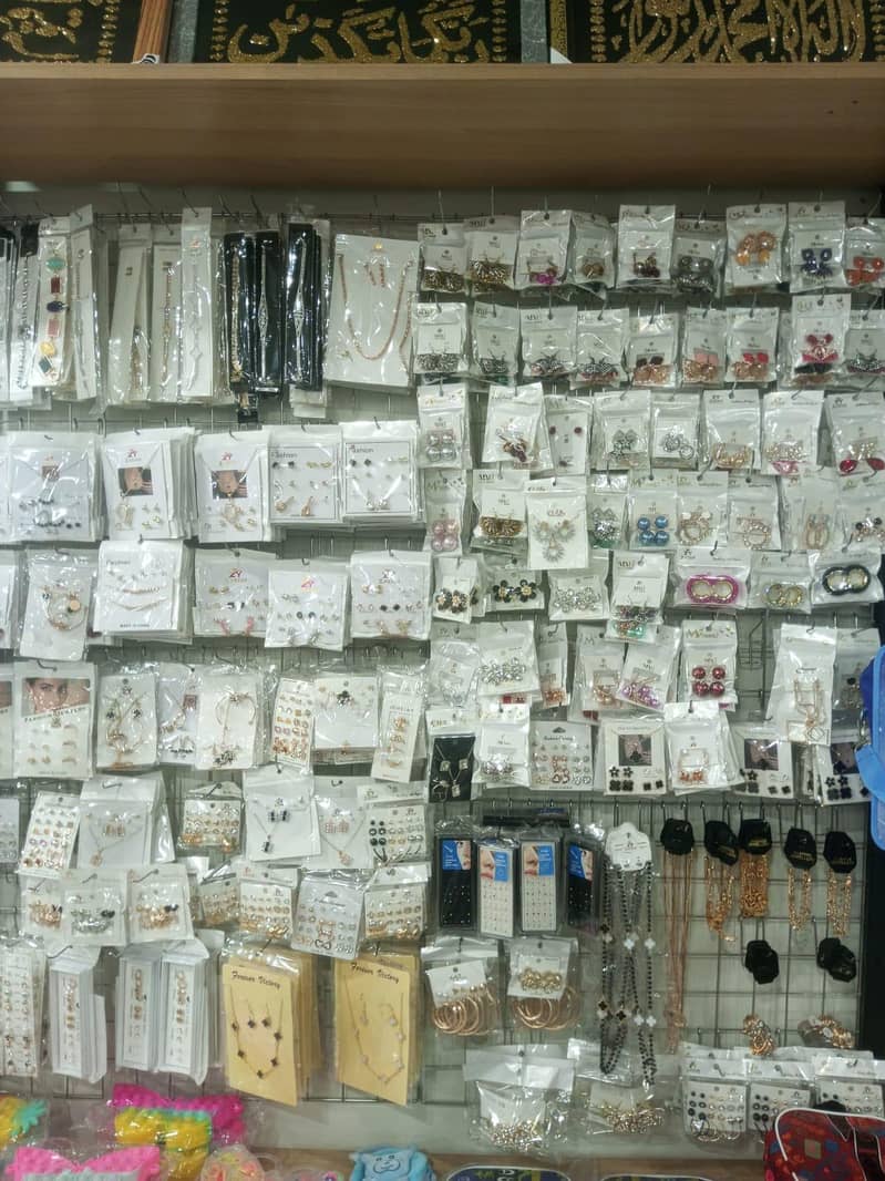 Dollar Store 14