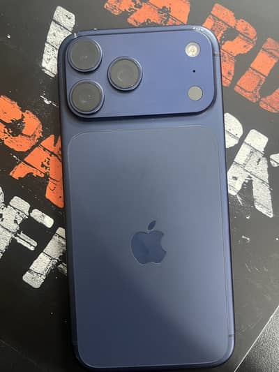 iPhone 17 Pro Max 256GB Blue | 100% Battery | 44 Cycles | Like New