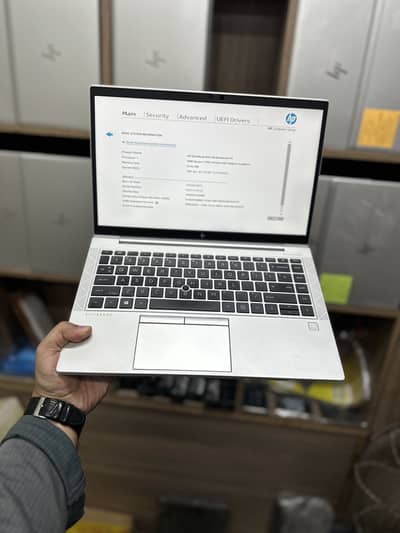 Hp EliteBook 840-G8 | Ryzen 5-5650U | 8GB 256GB