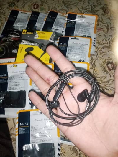 all accessories wholesale rate hand free charger data cable