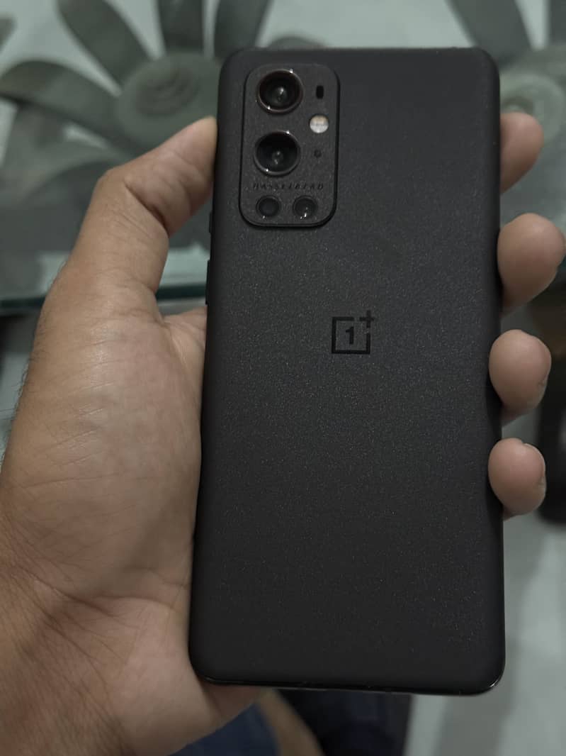 One plus 9 pro 4