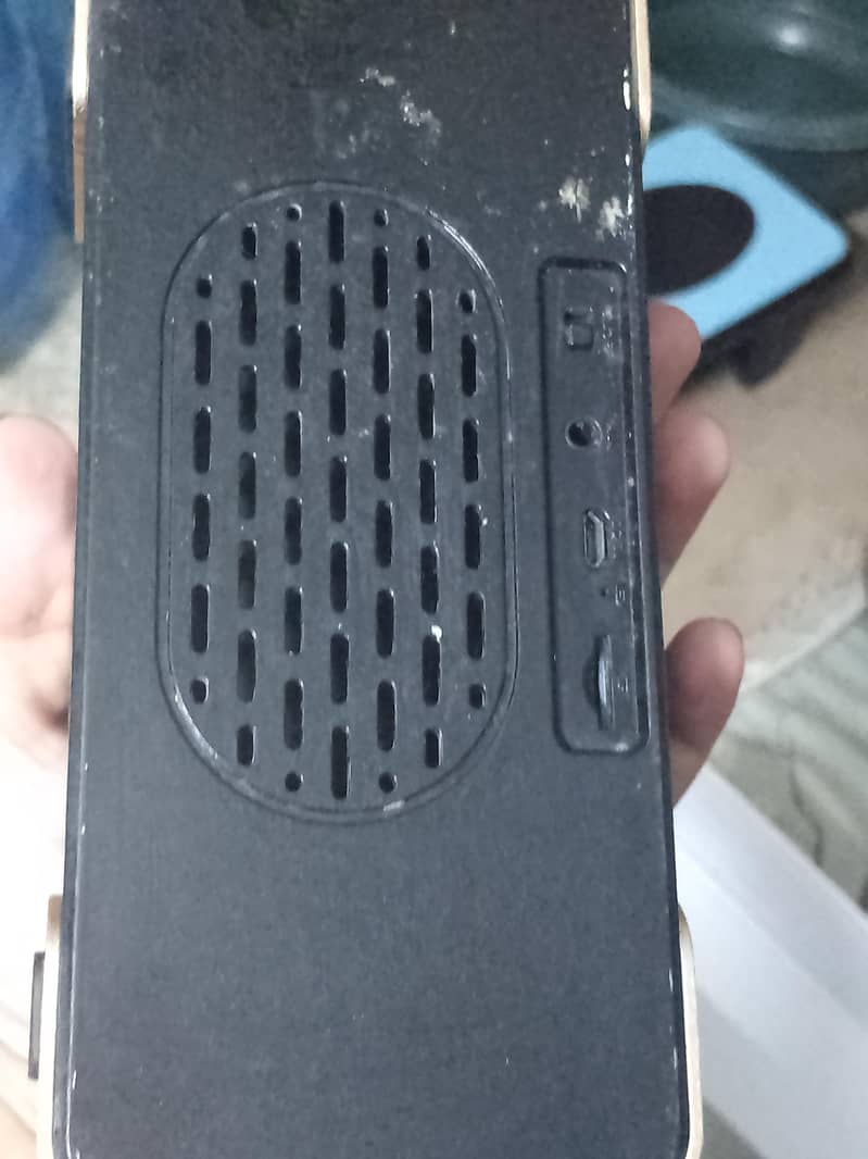 Bluetooth Speaker with time 1