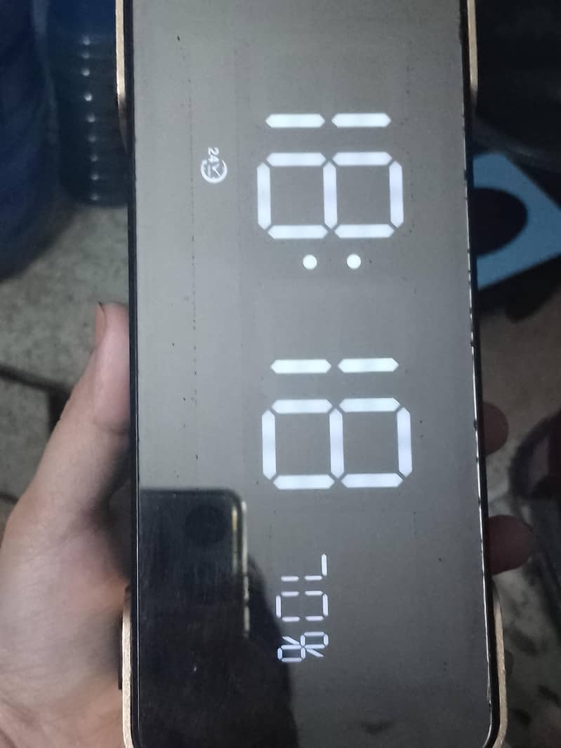 Bluetooth Speaker with time 3