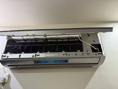 Kenwood 1.5 ton ac