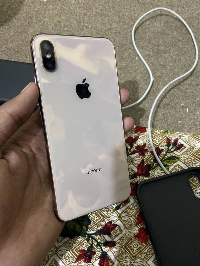 iPhone XS Max 2