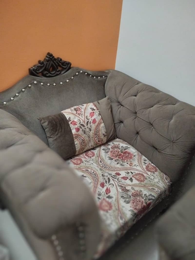 comfortable sofa set 1
