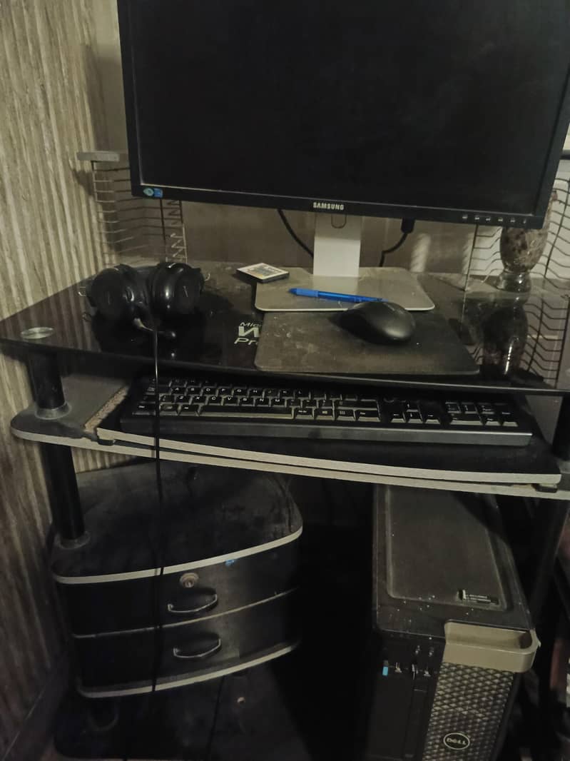 computer table 0