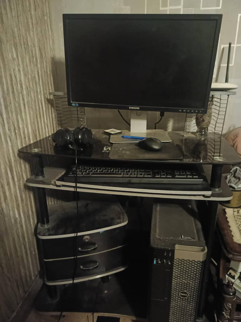 computer table 1