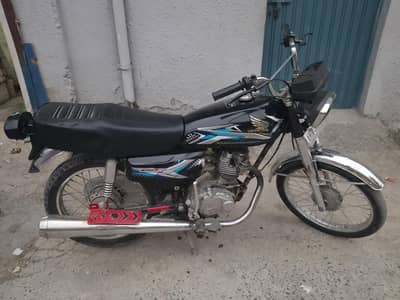 2005 Model bike ha condition acha ha pics me dakh le