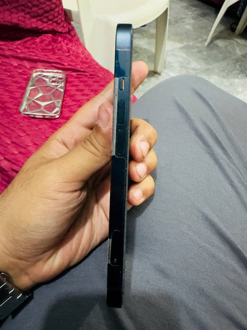 iphone 13 4