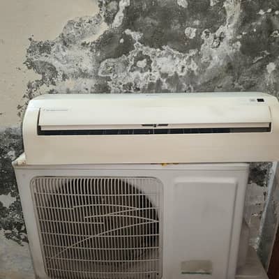 Gree 1 ten Panasonic 1.5 ten hai