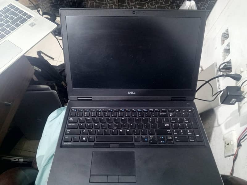 Dell Precision 7530 5