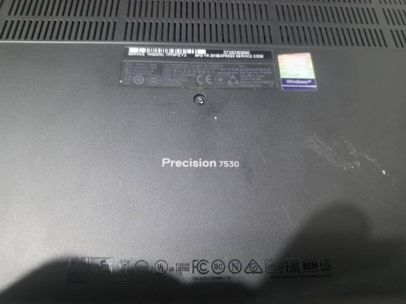 Dell Precision 7530 6
