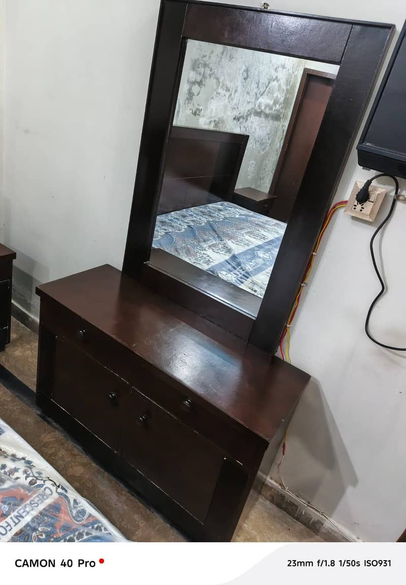 Bed with mattress & side table & dressing table 5