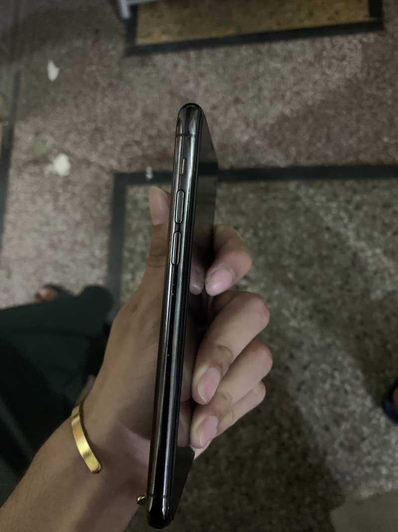 Iphone 11 pro 2