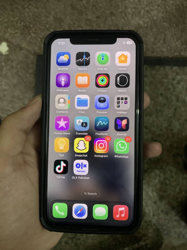 Iphone 11 pro 4