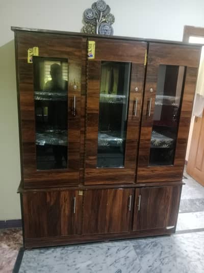 new condition kitchen showcase for sale in Gulzar e quaid