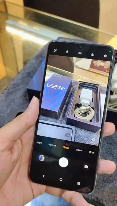 vivo v21e 8 GB Ram 128gb03256460476 WhatsApp number