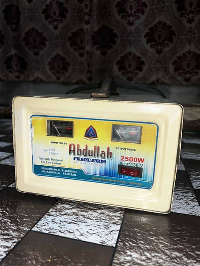 2500 watt stabilizer new condition
