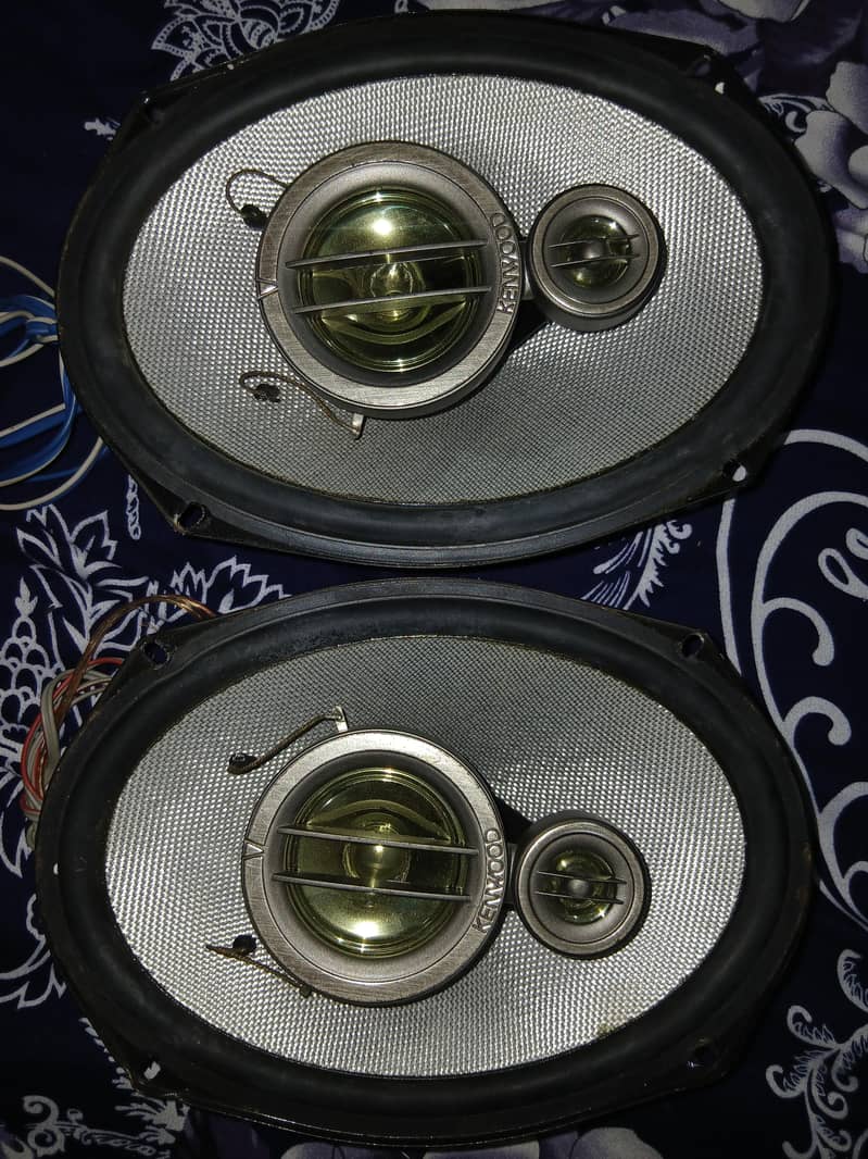 Solid Audio Amplifier Kenwood Speakers 4