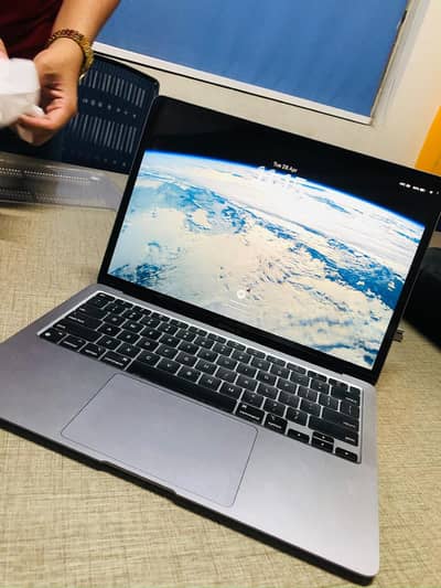 MacBook Air M1 2020 | 92% Battery | Box Pack