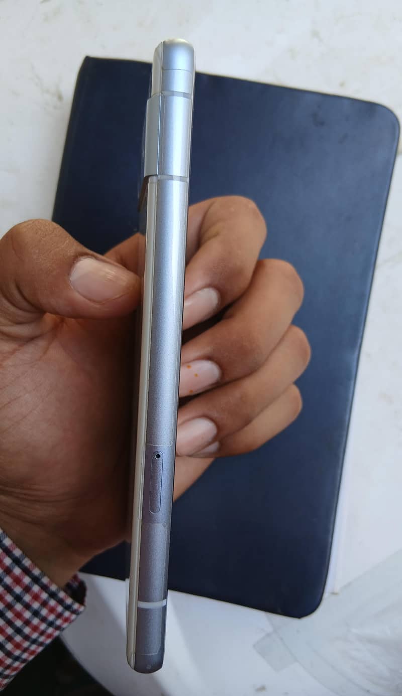 google pixel 7a 3