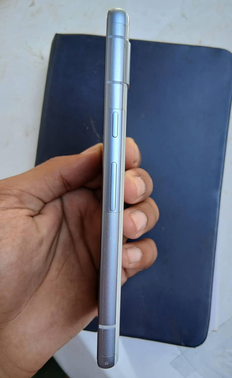 google pixel 7a 4