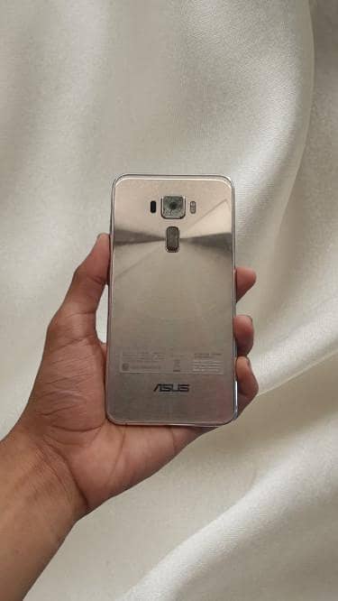 Asus Zen fone 3