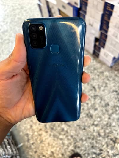 Infinix smart 6. . . . . . . . 3/64