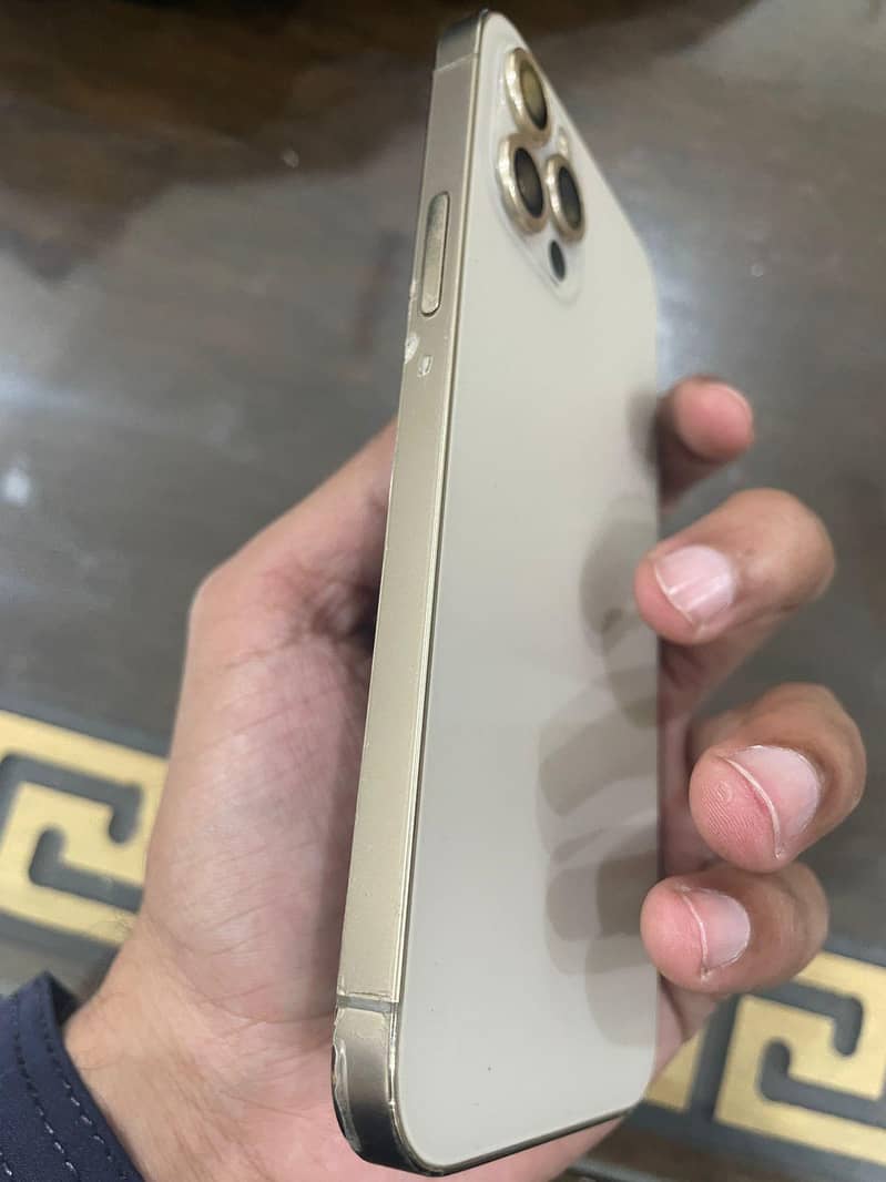 iphone 12 pro 1
