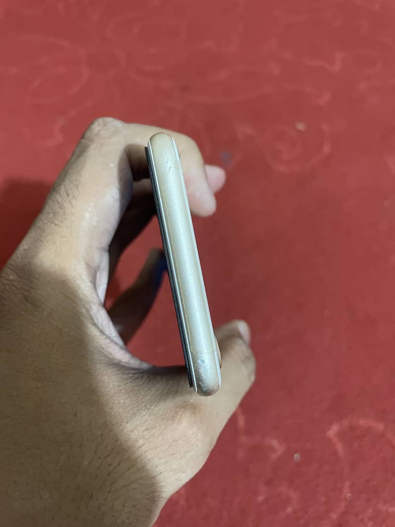 iPhone 7 6
