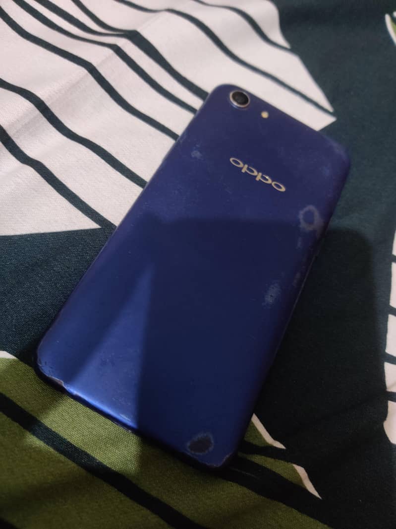 Oppo A83 1