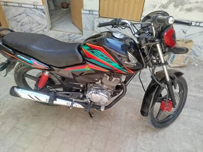 honda CB 125 2023  25 serial  location zarobi swabi