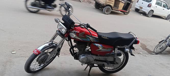 honda 125 .